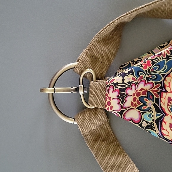 Bohemian Floral Daypack Backpack - Picture 4 of 12